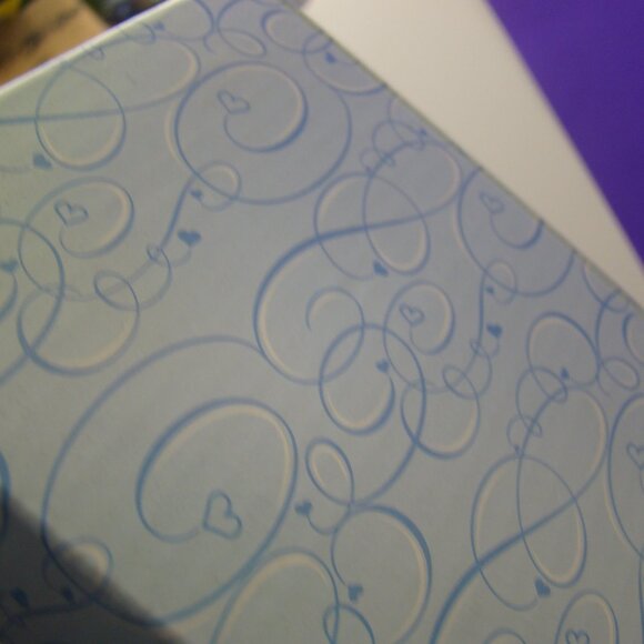 Precious Moments Figurine: “You Capture Beauty With All You Do”. 830022 in box - Picture 14 of 16